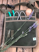 Load image into Gallery viewer, Garden Tool Belt - Waxed Canvas for Gardening